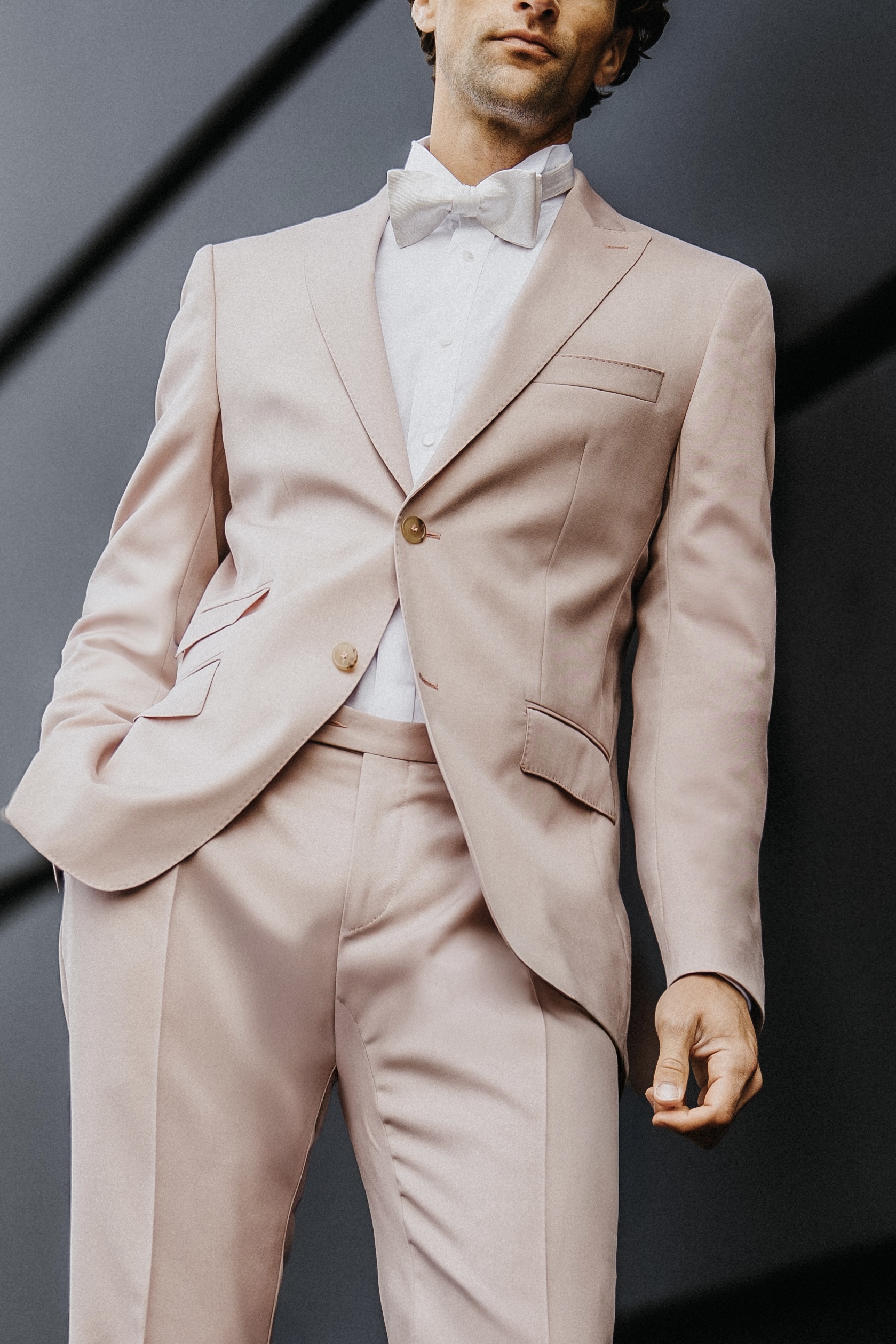 Chọn bộ suit đầu tiên: bắt đầu từ những dịp bạn sẽ mặc